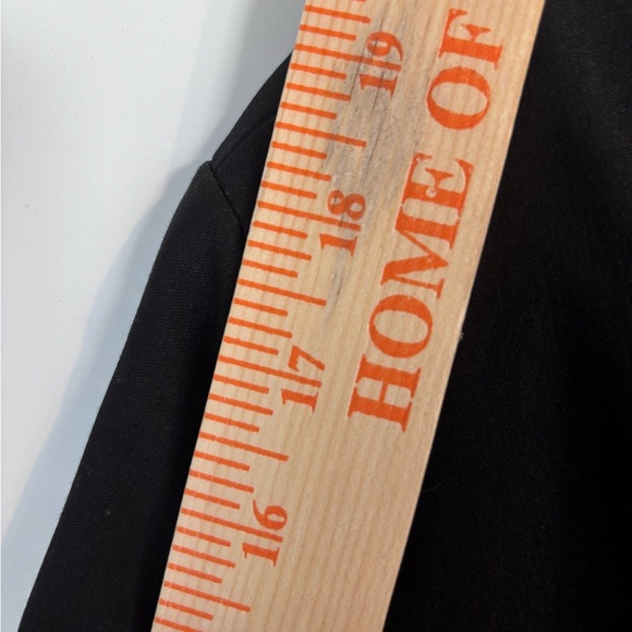 Torrid Plus Size 3 (3X / 22) Black One-Button Blazer Jacket Career Workwear - Picture 5 of 16